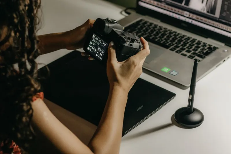 Show Less, Earn More: The Counter-Intuitive Portfolio Strategy That Lands Bigger Clients